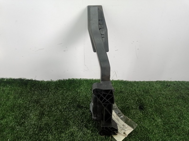 Recambio de pedal acelerador para opel vectra c berlina cosmo referencia OEM IAM GM9186724  
