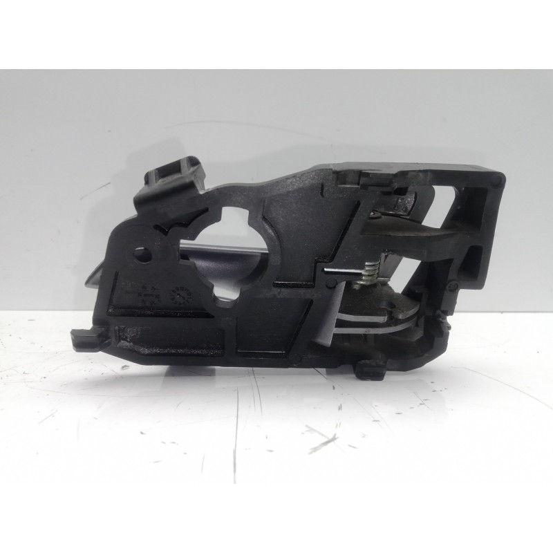 Recambio de maneta interior delantera izquierda para kia rio 1.2 cat referencia OEM IAM 826101W010  