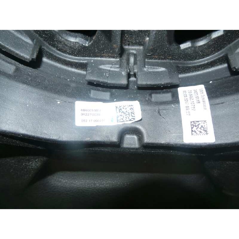 Recambio de volante para dacia sandero stepway referencia OEM IAM 34227011B-484001085B-34227003B TRW 