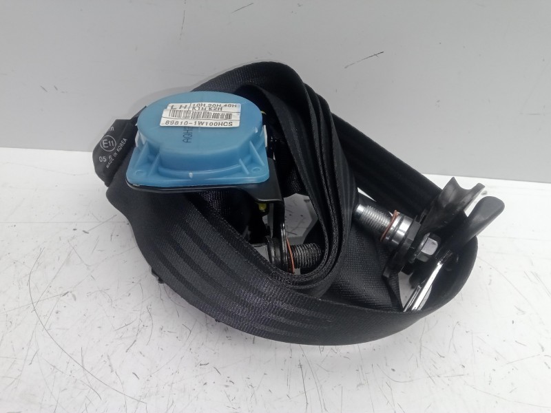 Recambio de cinturon seguridad trasero izquierdo para kia rio 1.2 cat referencia OEM IAM 898101W100HCS  