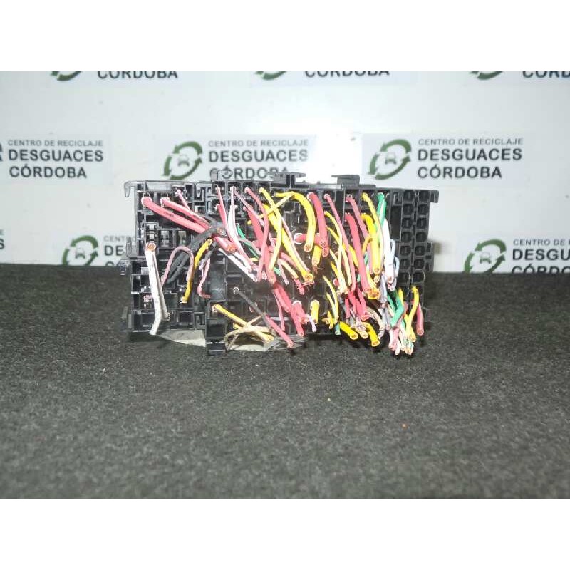 Recambio de caja reles / fusibles para dacia sandero stepway referencia OEM IAM   