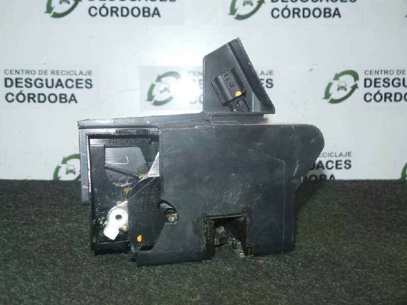 Recambio de cerradura puerta delantera derecha para dacia sandero stepway referencia OEM IAM 805026816RF 2.PINES VARILLA