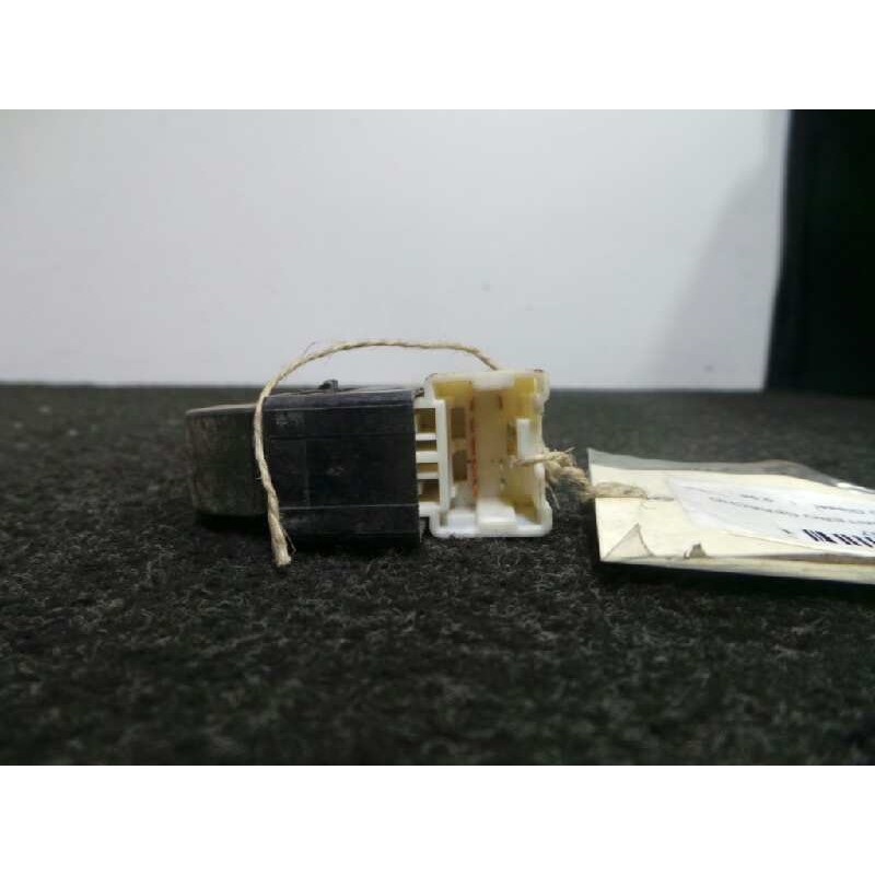 Recambio de mando elevalunas delantero derecho para nissan almera (n15) 2.0 diesel referencia OEM IAM   6 PINES