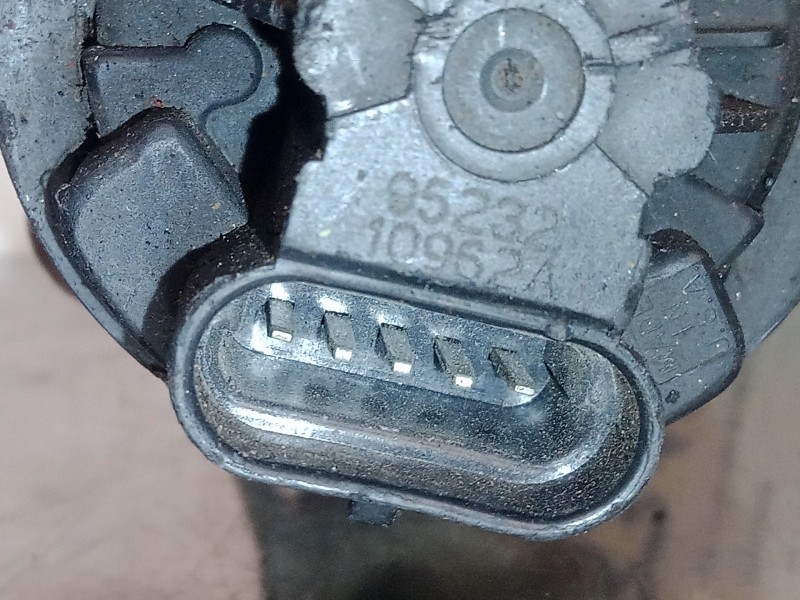 Recambio de valvula egr para opel astra f berlina 1.6 cat referencia OEM IAM 9523210962A  5.PINES