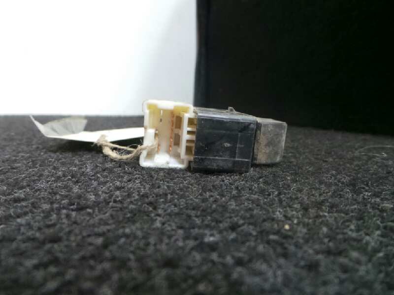 Recambio de mando elevalunas trasero derecho para nissan almera (n15) 2.0 diesel referencia OEM IAM   6 PINES