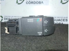 Recambio de mando volante para dacia sandero stepway referencia OEM IAM 255522448R-344422023GB 6.PINES BOTON.VOLUMEN