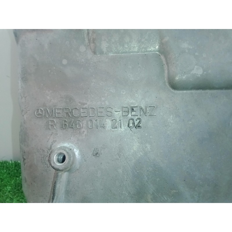 Recambio de carter para mercedes-benz clase c (w204) berlina 2.2 cdi cat referencia OEM IAM R6460142102  