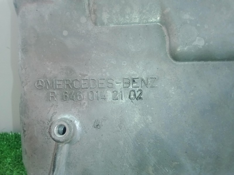 Recambio de carter para mercedes-benz clase c (w204) berlina 2.2 cdi cat referencia OEM IAM R6460142102  