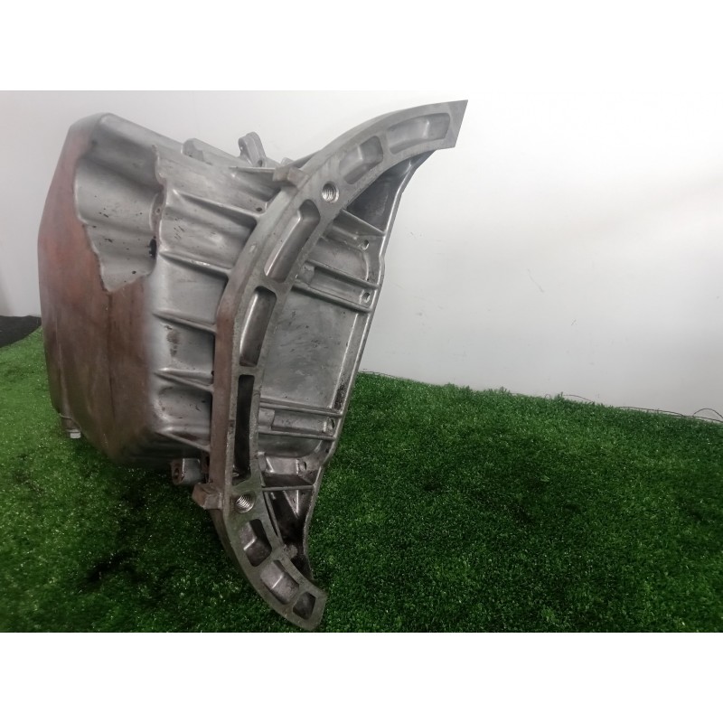 Recambio de carter para mercedes-benz clase c (w204) berlina 2.2 cdi cat referencia OEM IAM R6460142102  