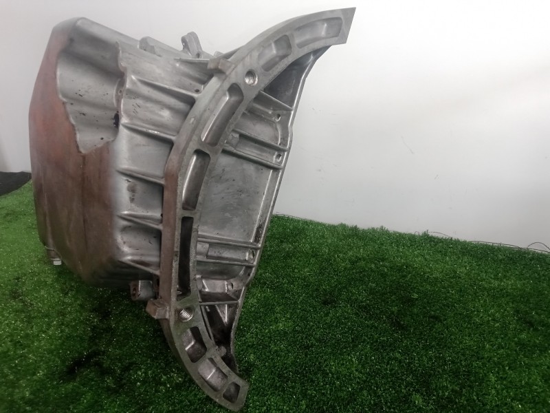 Recambio de carter para mercedes-benz clase c (w204) berlina 2.2 cdi cat referencia OEM IAM R6460142102  