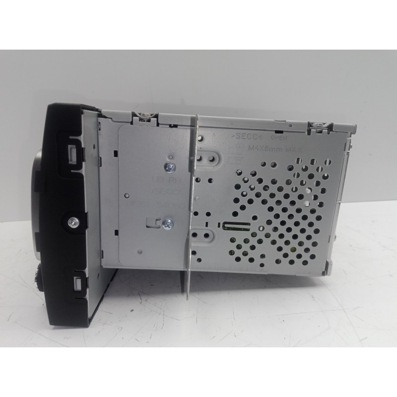 Recambio de sistema audio / radio cd para kia rio 1.2 cat referencia OEM IAM 961701W770CA  