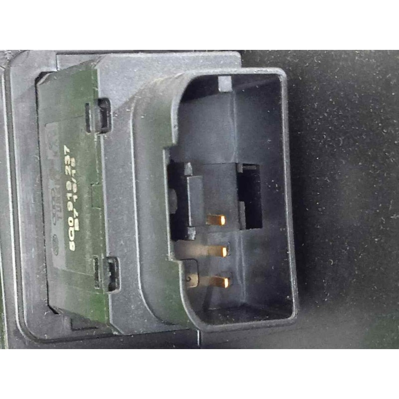 Recambio de guantera para skoda fabia combi 1.4 tdi dpf referencia OEM IAM 6V1857097Q  