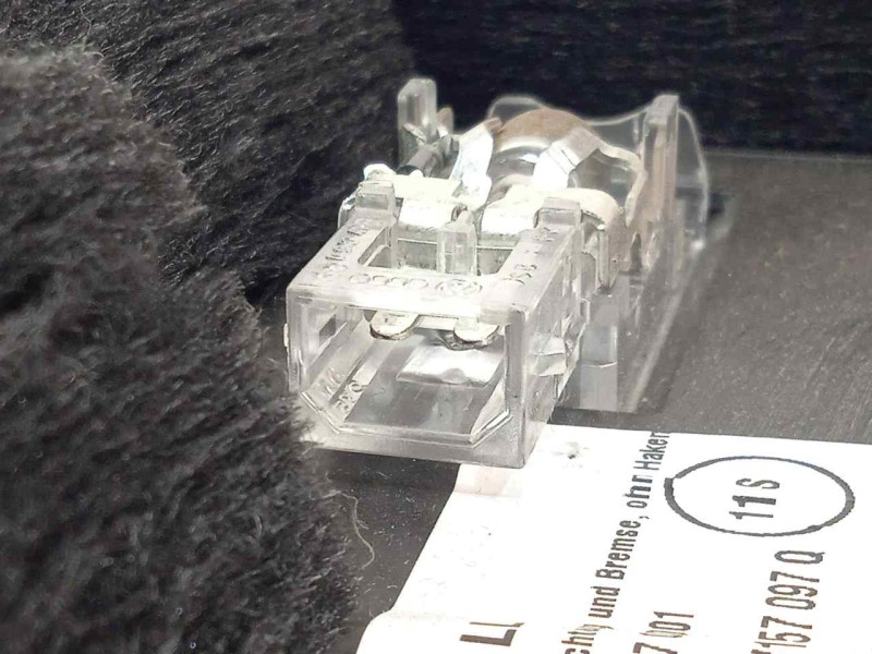 Recambio de guantera para skoda fabia combi 1.4 tdi dpf referencia OEM IAM 6V1857097Q  