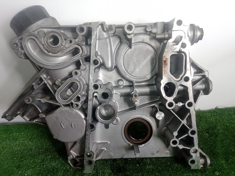 Recambio de tapa distribucion para mercedes-benz clase c (w204) berlina 2.2 cdi cat referencia OEM IAM R6460150902  