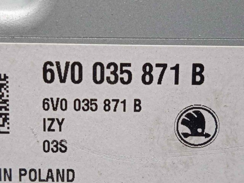 Recambio de pantalla multifuncion para skoda fabia combi 1.4 tdi dpf referencia OEM IAM 6V0035871B  