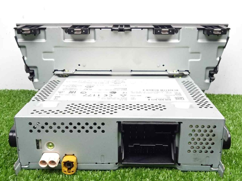 Recambio de pantalla multifuncion para skoda fabia combi 1.4 tdi dpf referencia OEM IAM 6V0035871B  