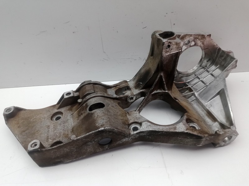 Recambio de soporte alternador para seat ibiza (6l1) 1.9 sdi referencia OEM IAM 038903143AC  