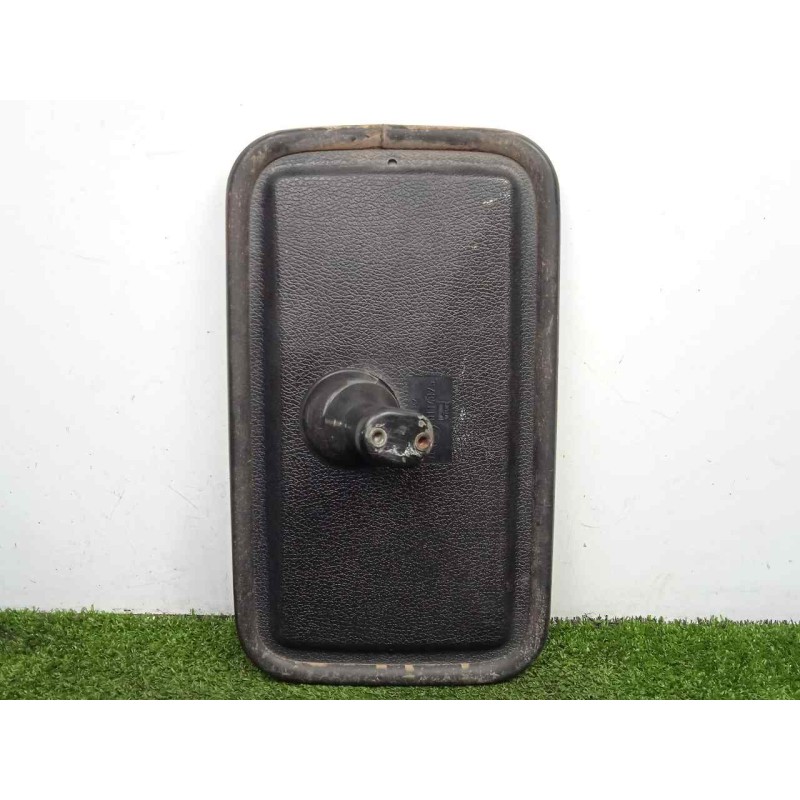 Recambio de retrovisor derecho para nissan trade 3.0 diesel referencia OEM IAM SINREFERENCIA MANUAL - CHASIS/CABINA BRAZO.LARGO