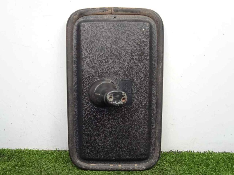Recambio de retrovisor derecho para nissan trade 3.0 diesel referencia OEM IAM SINREFERENCIA MANUAL - CHASIS/CABINA BRAZO.LARGO