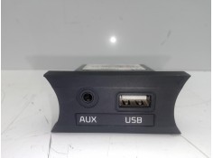 Recambio de modulo electronico para kia rio 1.2 cat referencia OEM IAM 961201W010 CONECTOR AUX/USB 