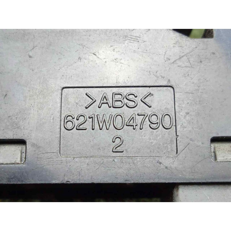 Recambio de mando elevalunas delantero derecho para chevrolet lacetti 1.4 cat referencia OEM IAM 621W04790  