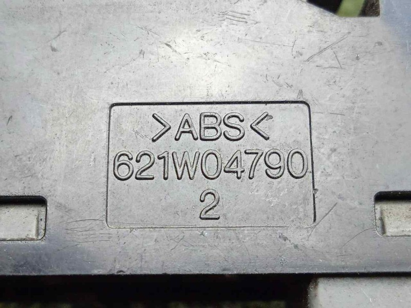 Recambio de mando elevalunas delantero derecho para chevrolet lacetti 1.4 cat referencia OEM IAM 621W04790  