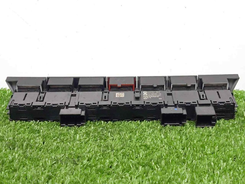 Recambio de warning para skoda fabia combi 1.4 tdi dpf referencia OEM IAM 6V0927132A  