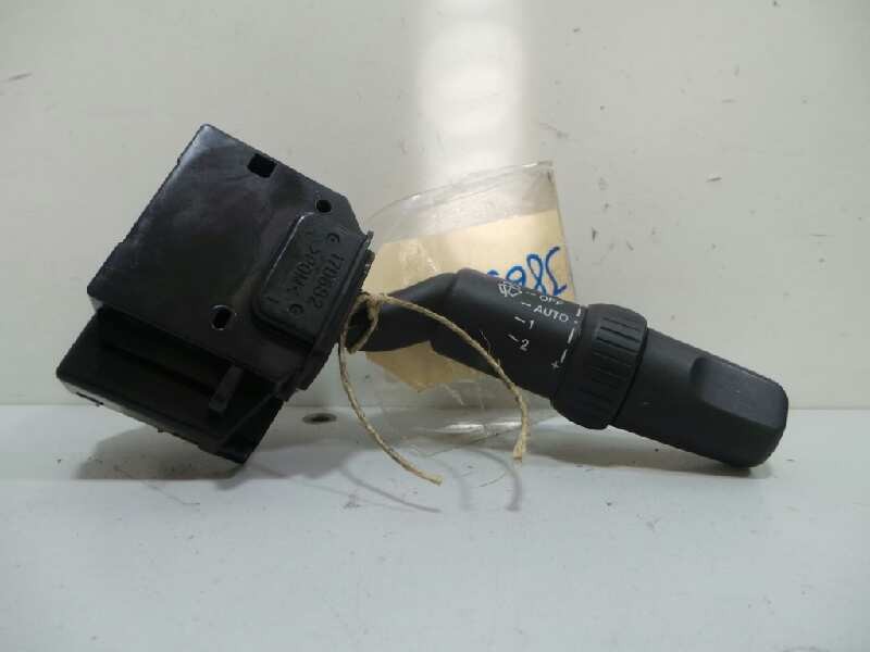 Recambio de mando limpia para mazda 3 berlina (bk) 1.6 cd diesel cat referencia OEM IAM 17D682  