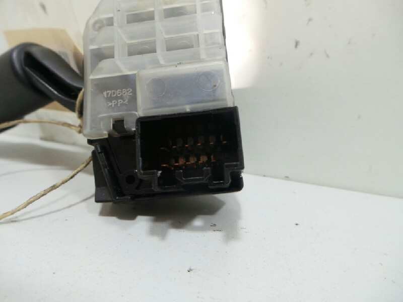 Recambio de mando limpia para mazda 3 berlina (bk) 1.6 cd diesel cat referencia OEM IAM 17D682  