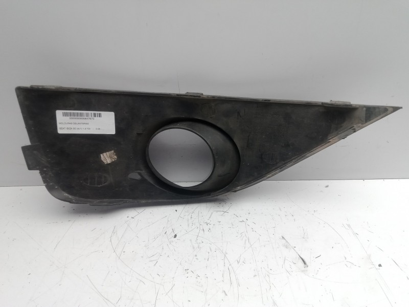 Recambio de molduras delanteras para seat ibiza sc (6j1) 1.2 tdi referencia OEM IAM 6J0853666A ANTINIEBLA.DERECHA 