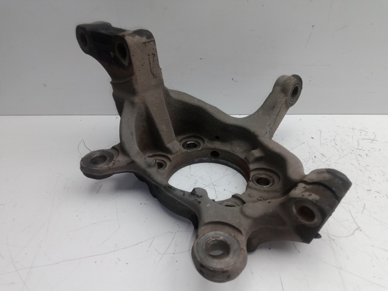 Recambio de mangueta delantera derecha para nissan juke (f15) 1.2 16v cat referencia OEM IAM   