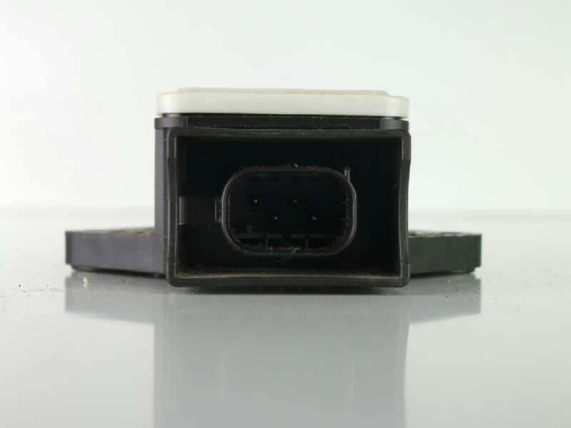 Recambio de centralita esp para hyundai i30 1.4 cat referencia OEM IAM 0265005700-956901H000 BOSCH 