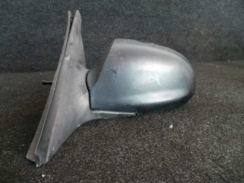 Recambio de retrovisor izquierdo para hyundai accent (lc) 1.3 cat referencia OEM IAM  MANUAL NEGRO