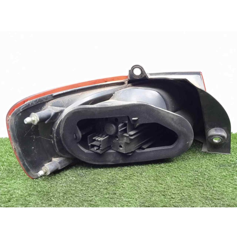 Recambio de piloto trasero derecho para fiat croma (194) 1.9 8v jtd cat (939a1000 / 192a8000) referencia OEM IAM   