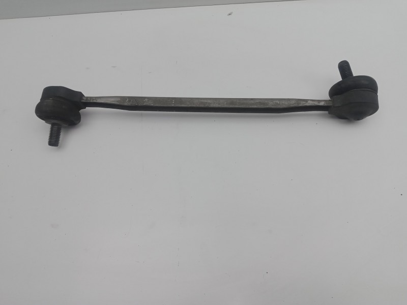 Recambio de bieleta estabilizadora delantera izquierda para volkswagen polo (6c1) 1.2 tsi referencia OEM IAM 6R0411315  