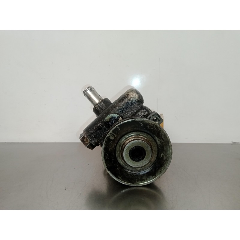 Recambio de bomba direccion para peugeot 205 berlina 1.8 diesel referencia OEM IAM 9151249180-7847017  