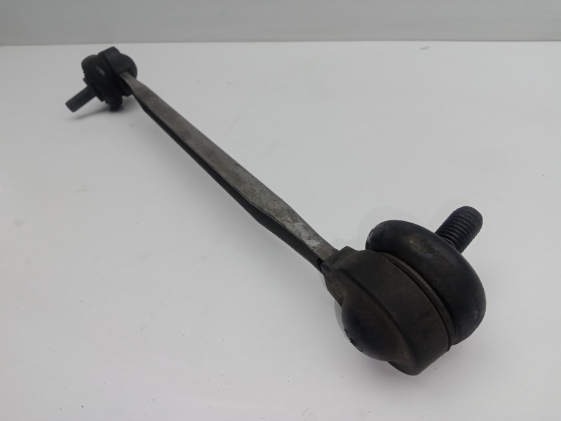 Recambio de bieleta estabilizadora delantera izquierda para volkswagen polo (6c1) 1.2 tsi referencia OEM IAM 6R0411315  