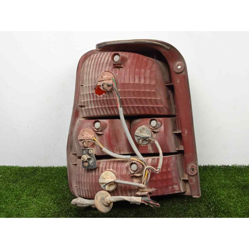 Recambio de piloto trasero derecho para kia carnival ii 2.9 crdi cat referencia OEM IAM SINREFERENCIA 02-06 