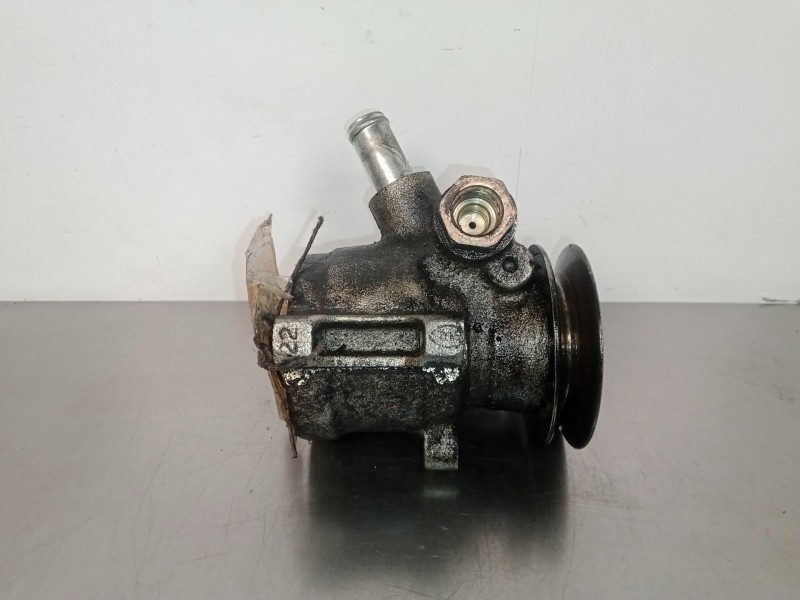 Recambio de bomba direccion para peugeot 205 berlina 1.8 diesel referencia OEM IAM 9151249180-7847017  