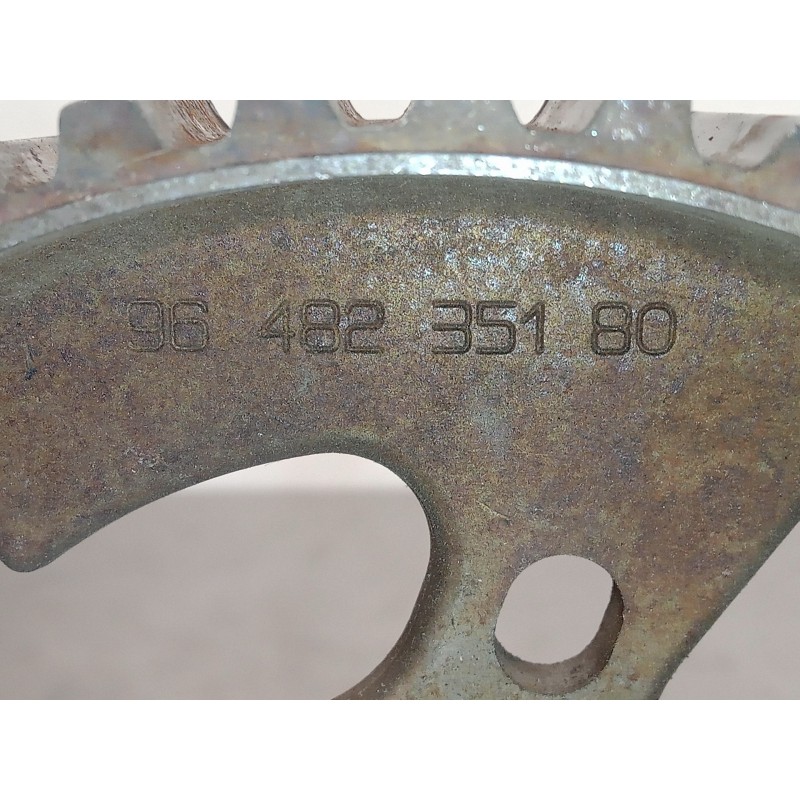 Recambio de polea arbol levas para peugeot 206 berlina 1.4 hdi referencia OEM IAM 9648235180  