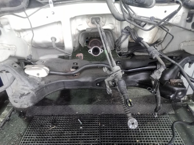 Recambio de puente delantero para kia rio 1.2 cat referencia OEM IAM   