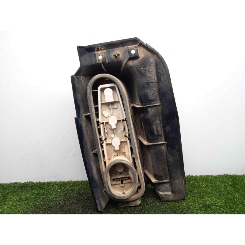 Recambio de piloto trasero derecho para renault espace (j63) 2.1 turbodiesel referencia OEM IAM  92-96 