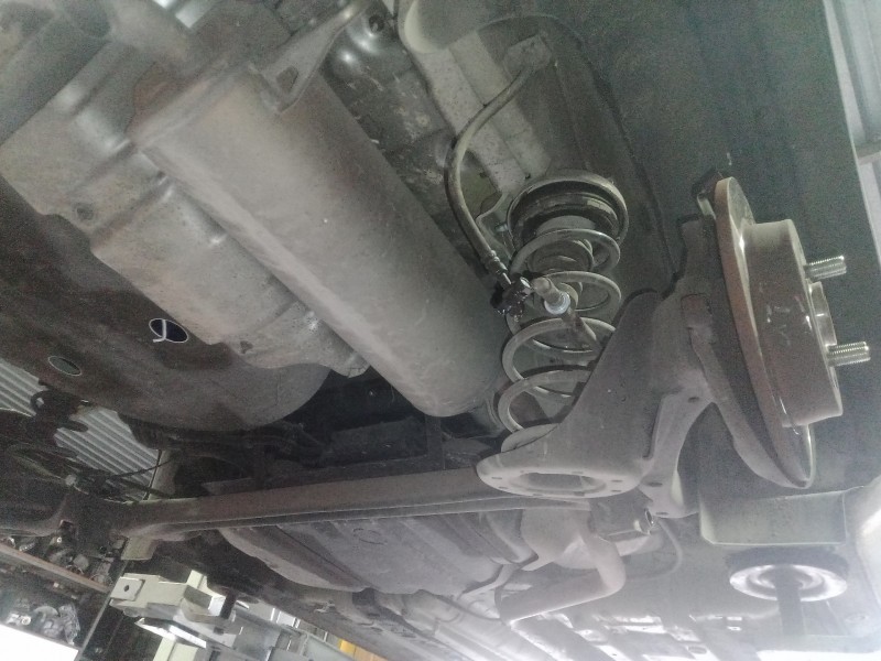 Recambio de puente trasero para kia rio 1.2 cat referencia OEM IAM   