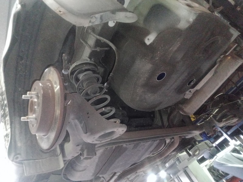 Recambio de puente trasero para kia rio 1.2 cat referencia OEM IAM   