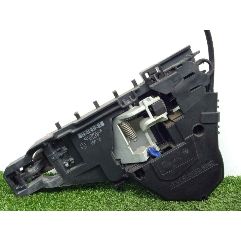 Recambio de maneta exterior delantera derecha para mercedes-benz clase r (w251) 3.0 cdi cat referencia OEM IAM A2517601834 CROMA