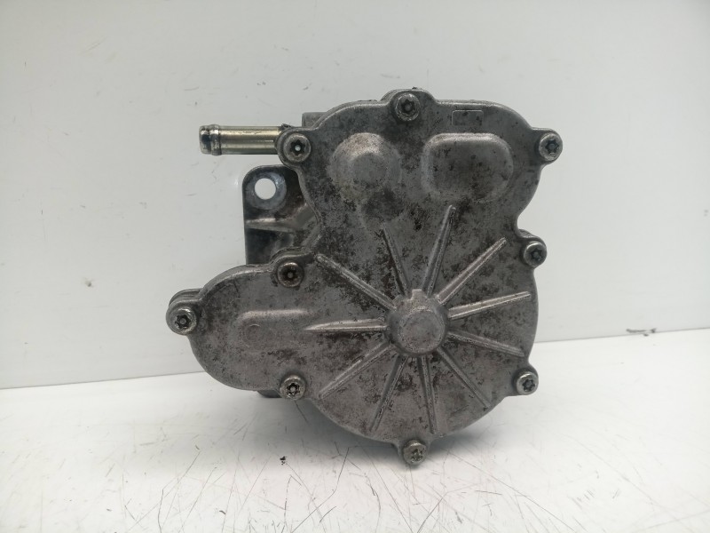 Recambio de depresor freno / bomba vacio para toyota avensis berlina (t 22) 2.0 turbodiesel cat referencia OEM IAM   NO TIENE RE