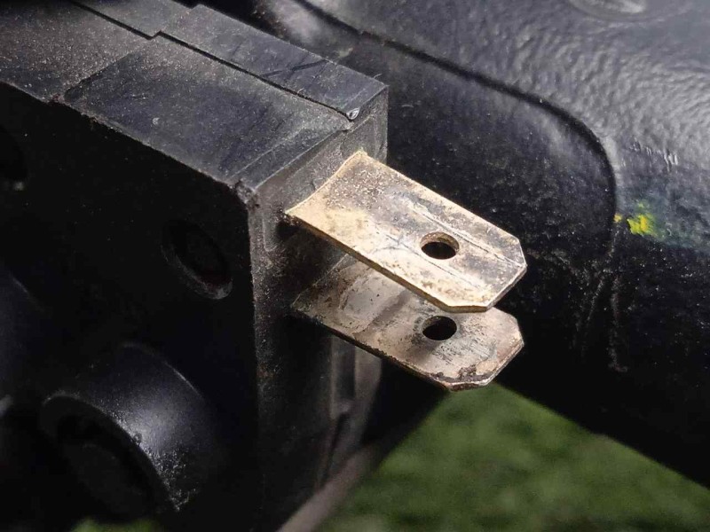 Recambio de maneta freno para peugeot satelis ii 125 referencia OEM IAM SINREFERENCIA IZQUIERDA BOMBA DE FRENO TRASERA