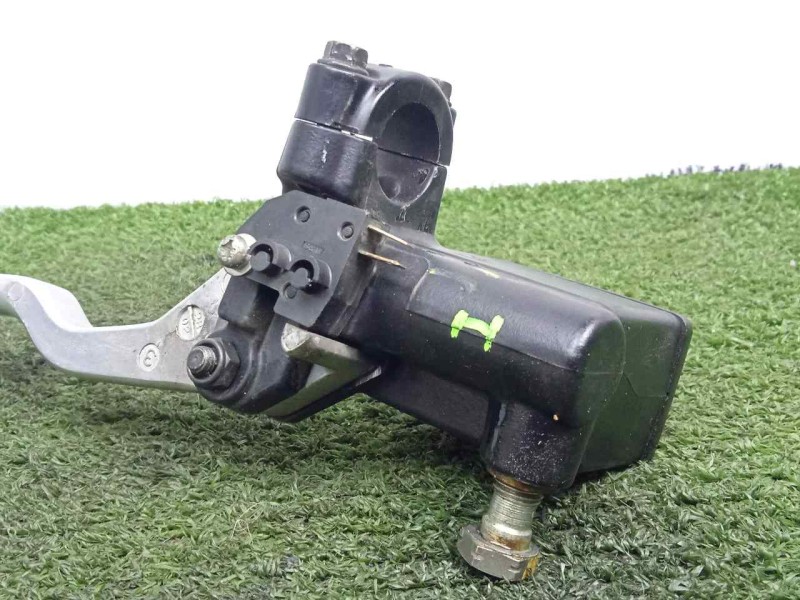 Recambio de maneta freno para peugeot satelis ii 125 referencia OEM IAM SINREFERENCIA IZQUIERDA BOMBA DE FRENO TRASERA