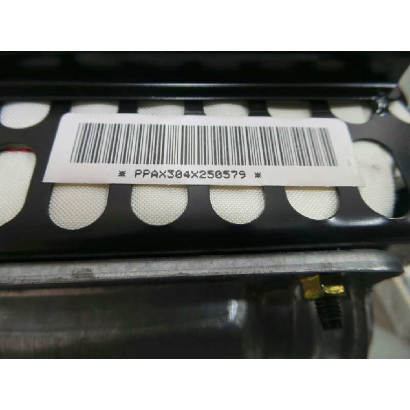 Recambio de airbag delantero derecho para nissan micra (k12e) 1.2 cat referencia OEM IAM 418243800079-PB40017020  