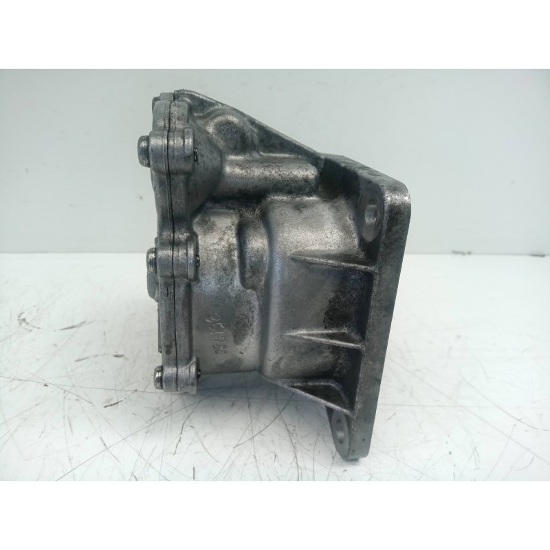 Recambio de depresor freno / bomba vacio para toyota avensis berlina (t 22) 2.0 turbodiesel cat referencia OEM IAM   NO TIENE RE